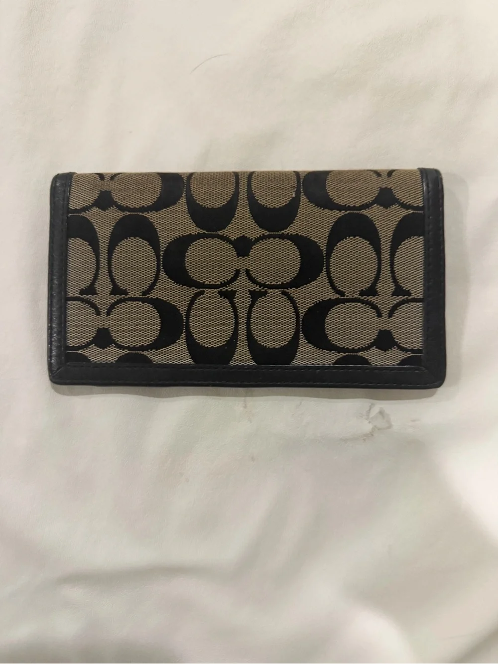 Coach Signature Canvas Check Book Holder in Khaki and Black